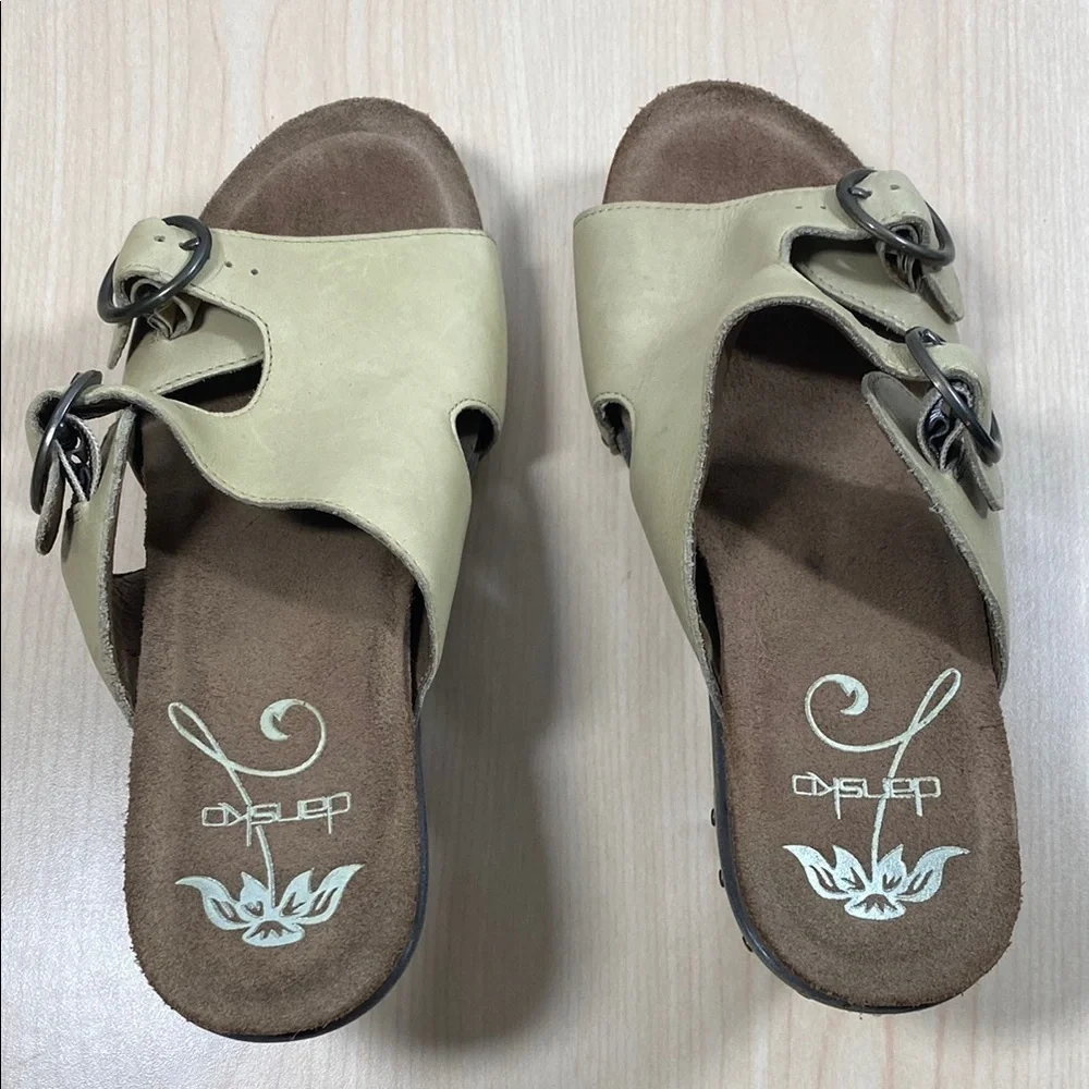 Dansko Fern Tan and Brown Wedge Shoes with Comfort Design